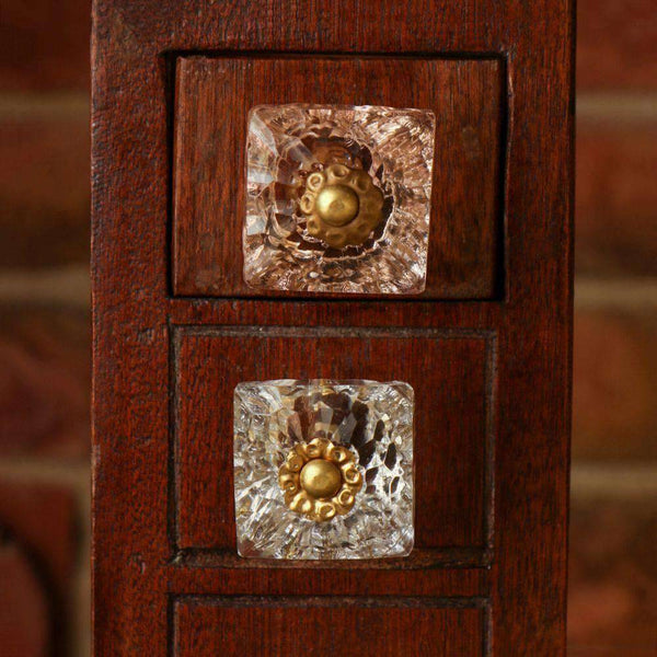 Set of Six Mammounia Glass Square Knob Multipack / Finish: Clear